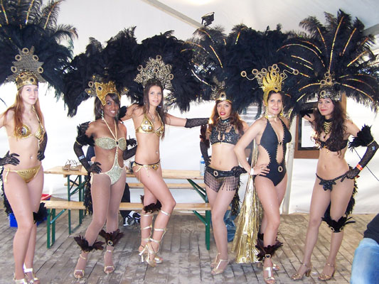 zwarte samba kostuums